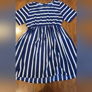 Light Flowy Navy Striped Short Sleeve Dress